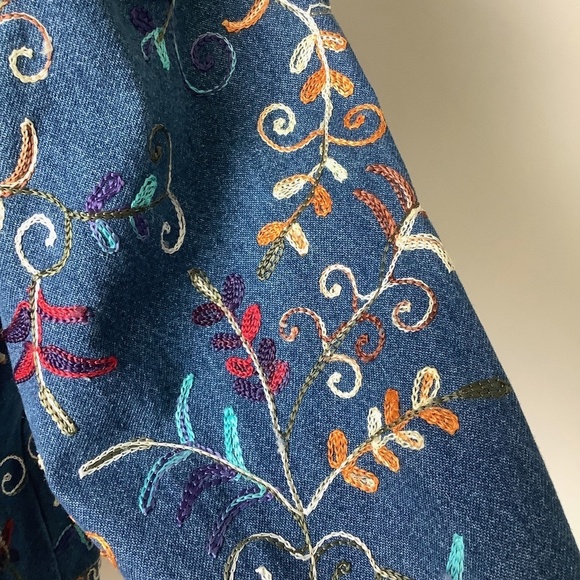 Vintage Embroidered Denim Jeans Jacket - Picture 13 of 16